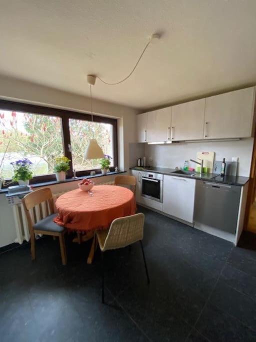 Geraeumiges 120M² Haus Mit Garten + Stellplatz Stralsund Exterior foto